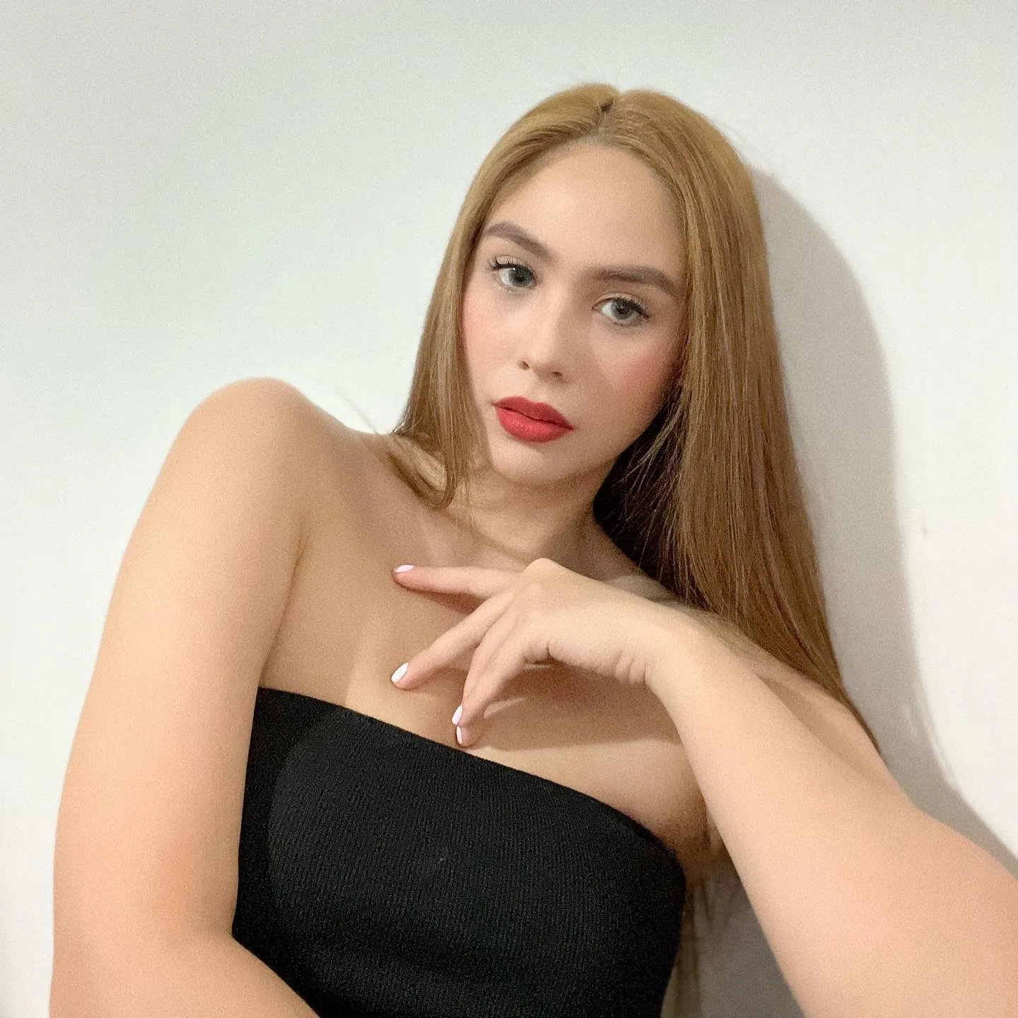 Empress Schuck - empress-schuck-sexy-6.webp